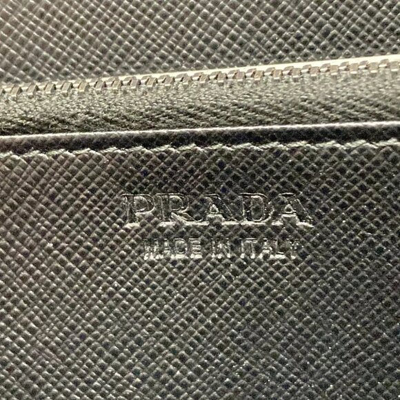 Auth PRADA - Black Saffiano Leather Long Wallet - Picture 5 of 10